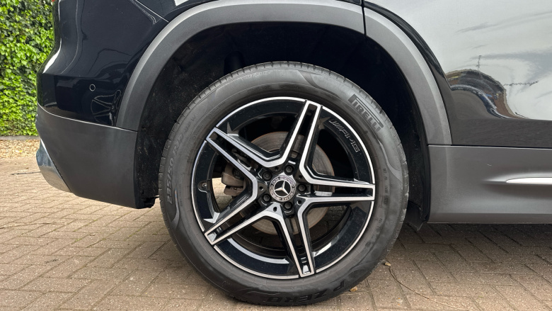 Mercedes-Benz GLB 200 AMG Line Premium 5dr 7G-Tronic Petrol Estate